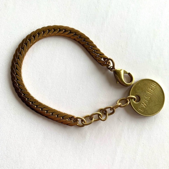 Twisted Silver • Serpent Bracelet - Picture 3 of 3